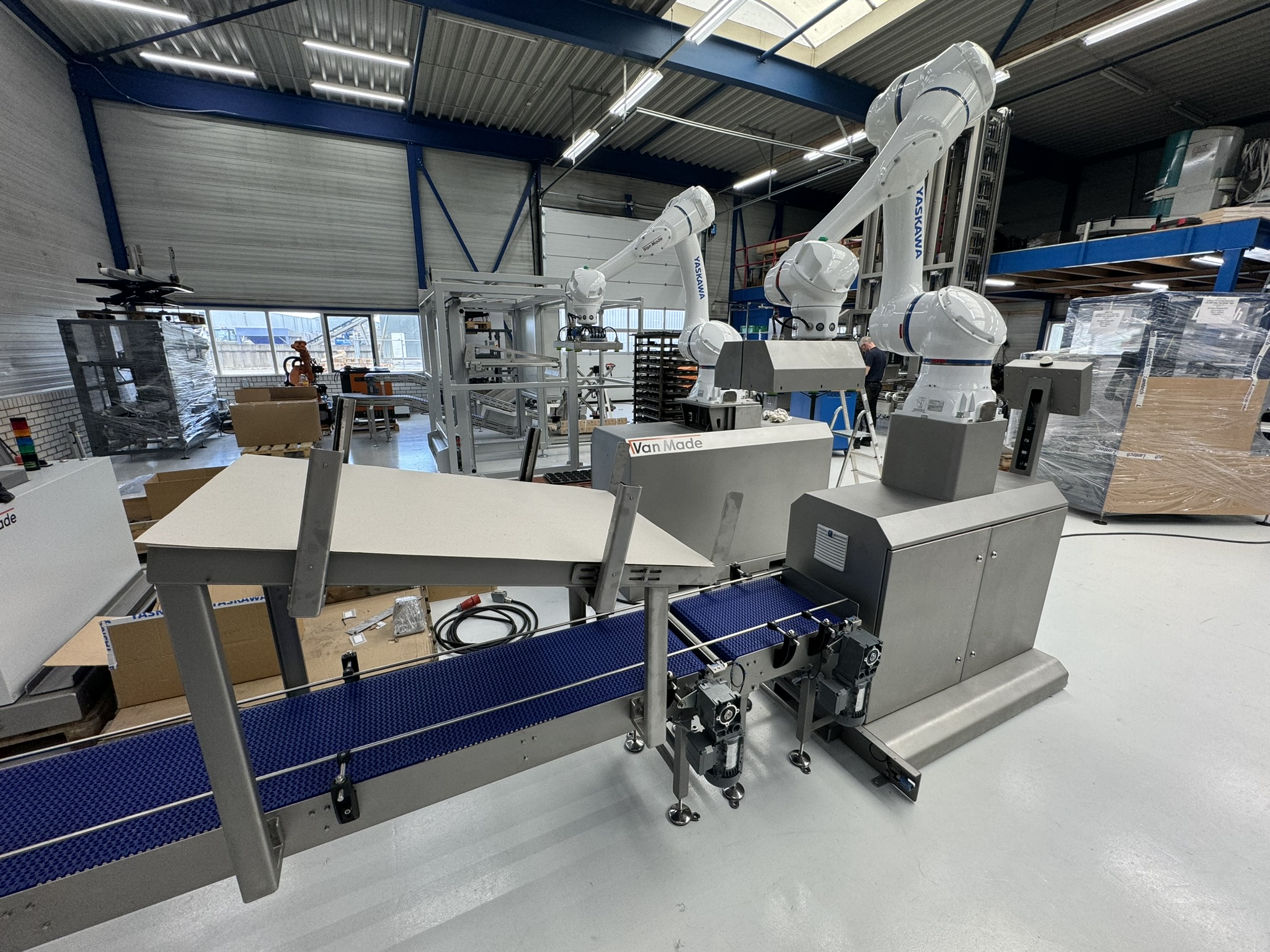 IMG_4103 Werkplaats Yaskawa Cobot Levering